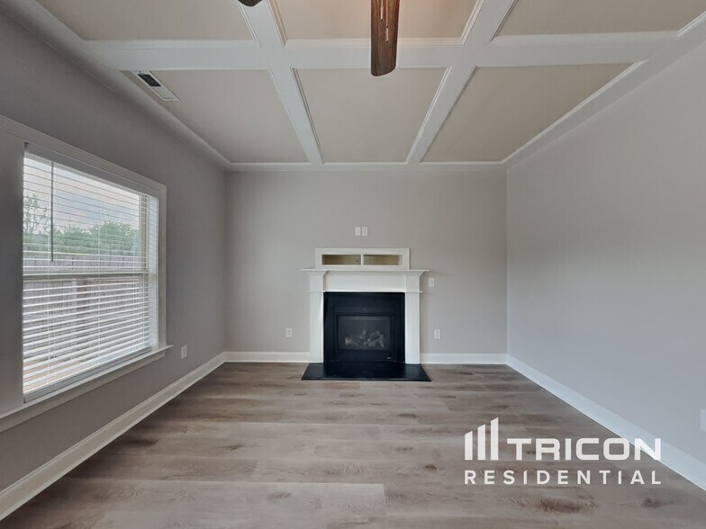Building Photo - 38 Balsam Fir Pl