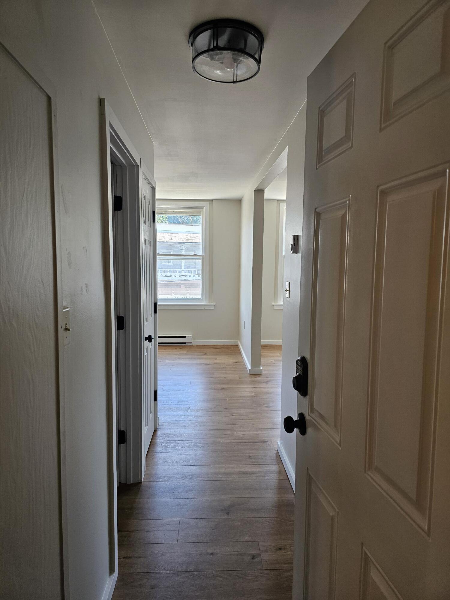 Building Photo - 43 W Main St