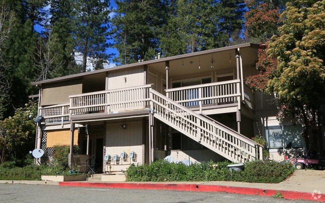 Building Photo - Park Forest Apartments