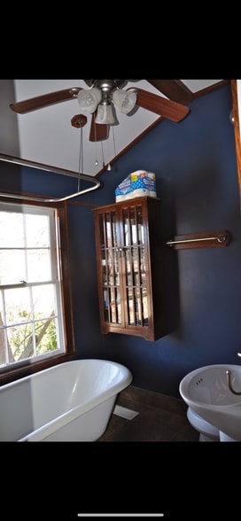 Bathroom - 1736 15th Ave S