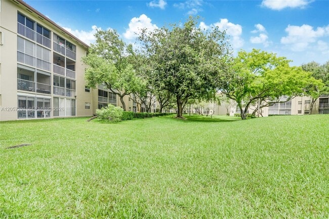 Building Photo - 1251 SW 125th Ave