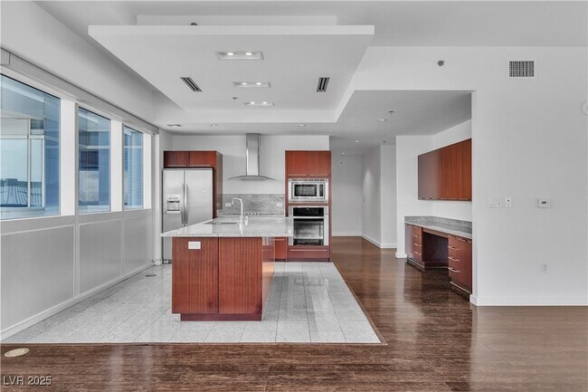 Building Photo - 4471 Dean Martin Dr