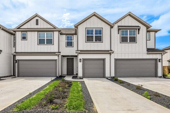 Primary Photo - 27855 Western Crk Ct