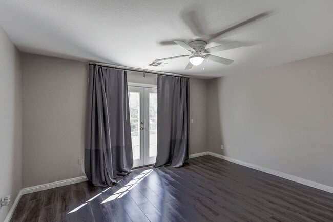 Building Photo - Beautiful North West Las Vegas 4 Bedroom P...