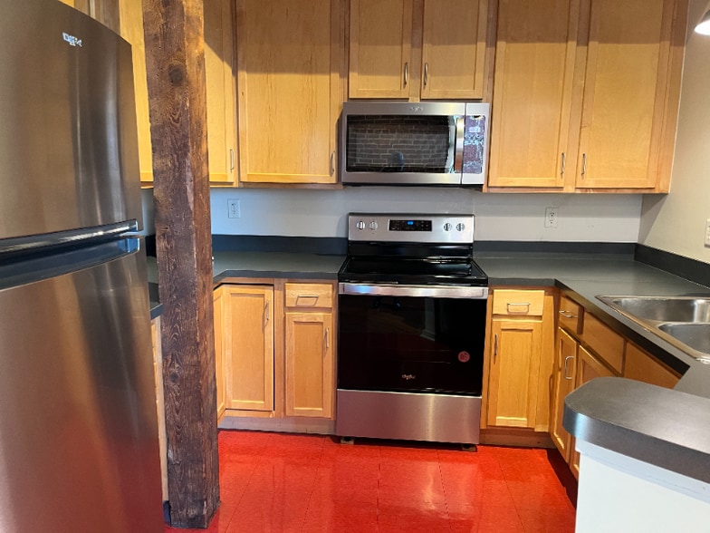 Building Photo - 415 N Prince St