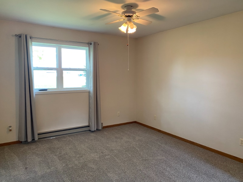 Building Photo - 112 Lake Rd