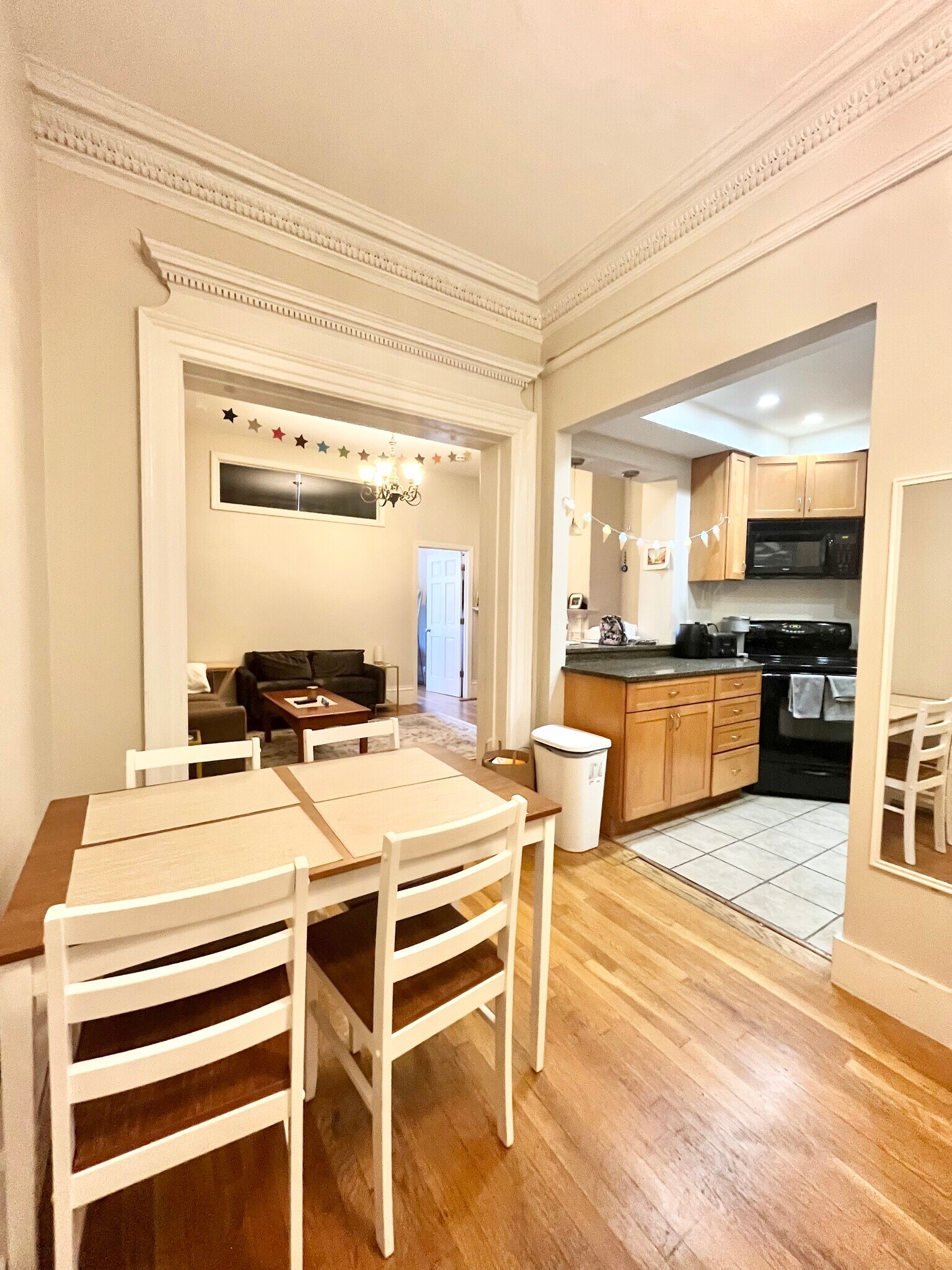 Building Photo - 42 Fenway