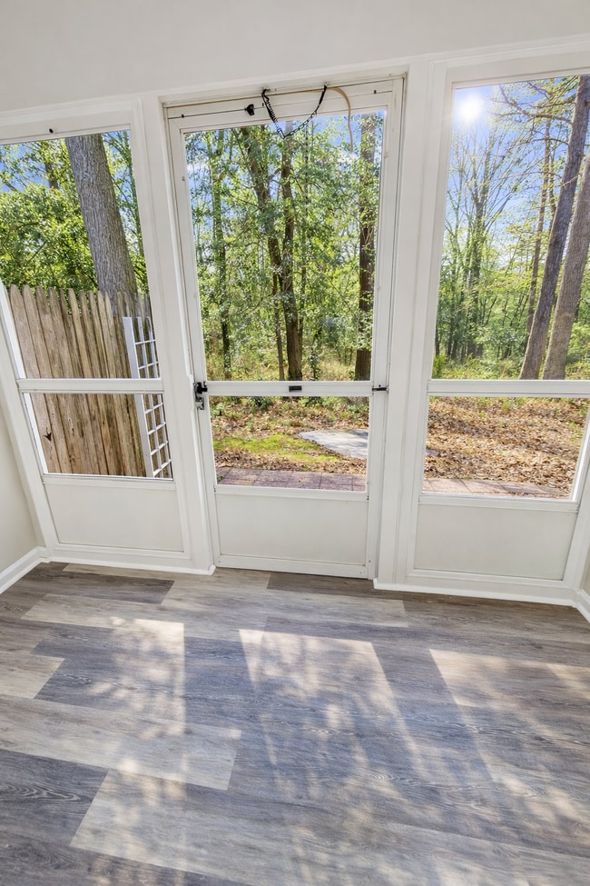 Building Photo - 1626 Glen Ave