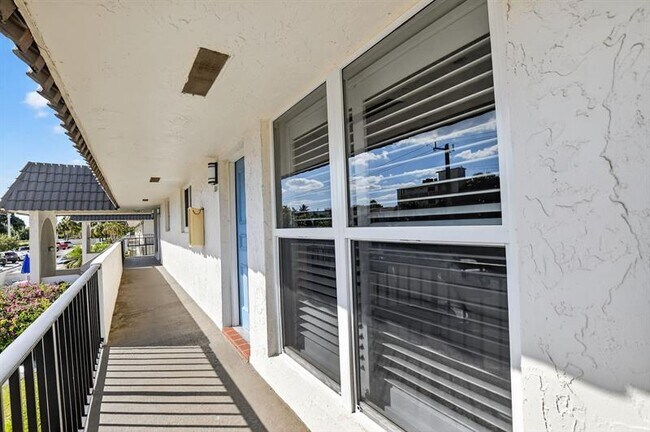 Building Photo - 55 SE 14th St