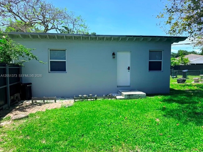 Building Photo - 201 Flagler Dr