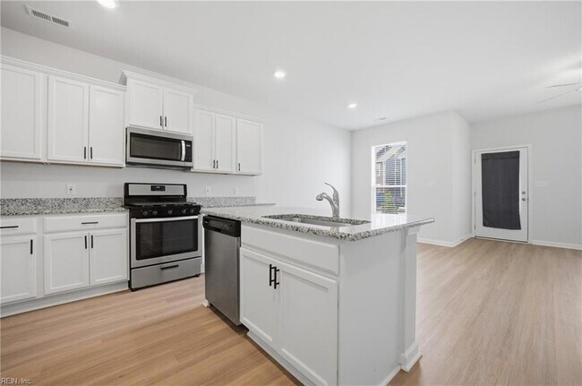 Building Photo - 1520 Auckland Ct