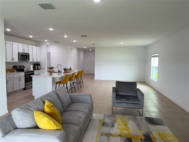 Building Photo - 121 Citrine Lp