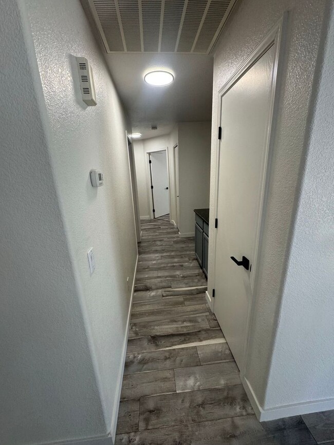 Building Photo - 9155 W Villa Rita Dr