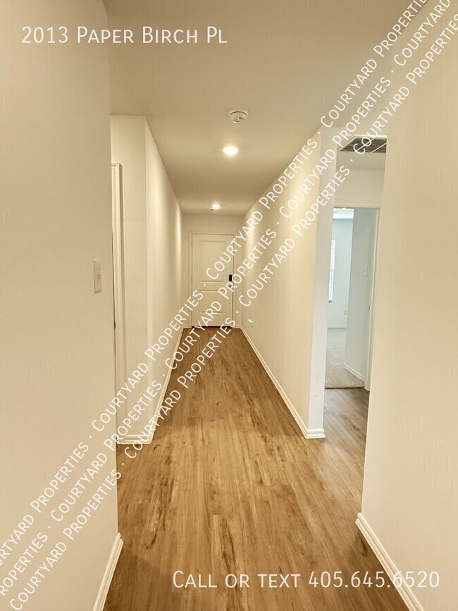 Building Photo - 2013 Paper Birch Pl