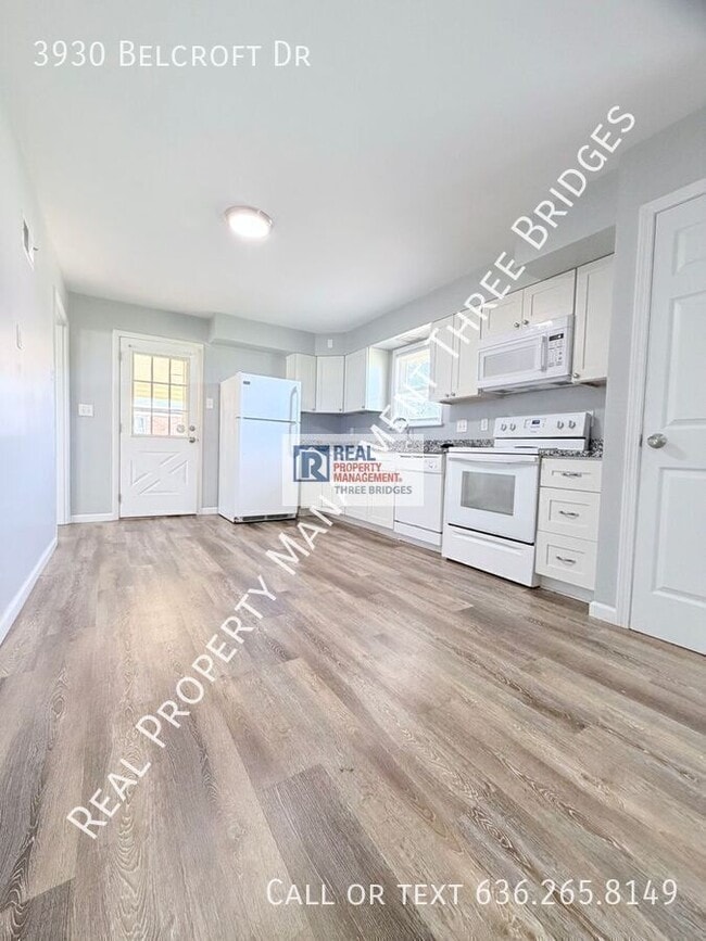 Building Photo - 3930 Belcroft Dr