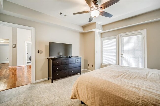 Building Photo - 3275 Lenox Rd NE