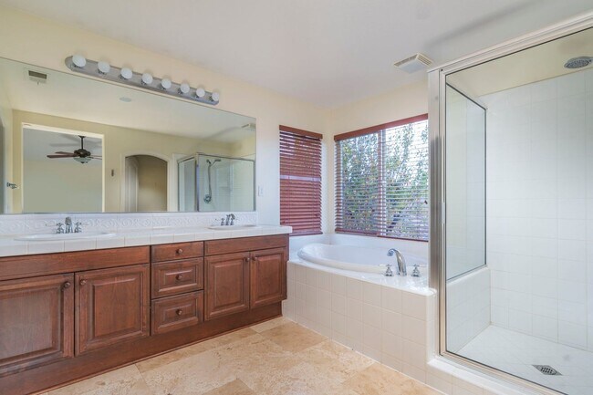 Building Photo - 21603 Glen Canyon Pl