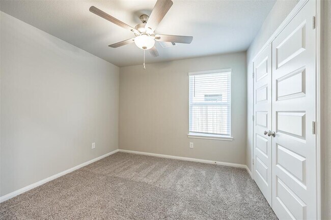 Building Photo - 17586 Rosette Grass Dr
