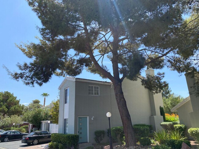 Primary Photo - Las Vegas Country Club. Modernized and Upg...