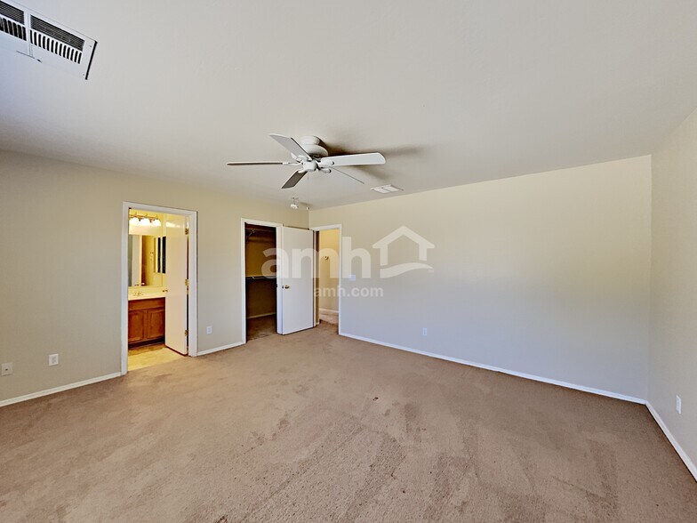 Building Photo - 22570 W Mohave St