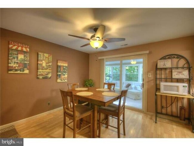 Building Photo - 19 Fawnhollow Ct