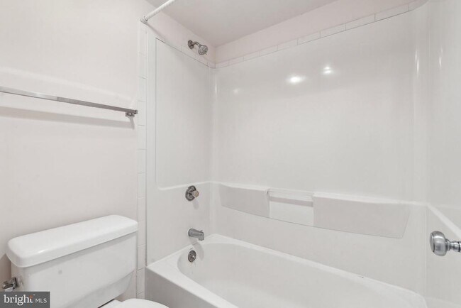 Building Photo - 8340 Greensboro Dr