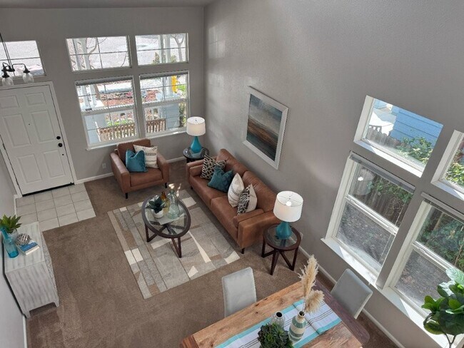 Building Photo - Charming 3-Bedroom, 2.5-Bathroom Home Avai...