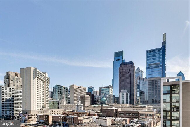 Building Photo - 1900 Hamilton St