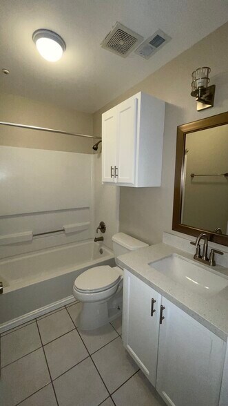 Building Photo - 3717 Joby St