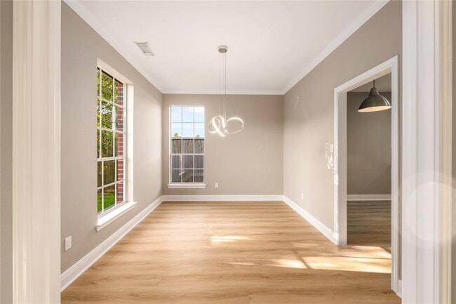 Building Photo - 302 Harbor Cir