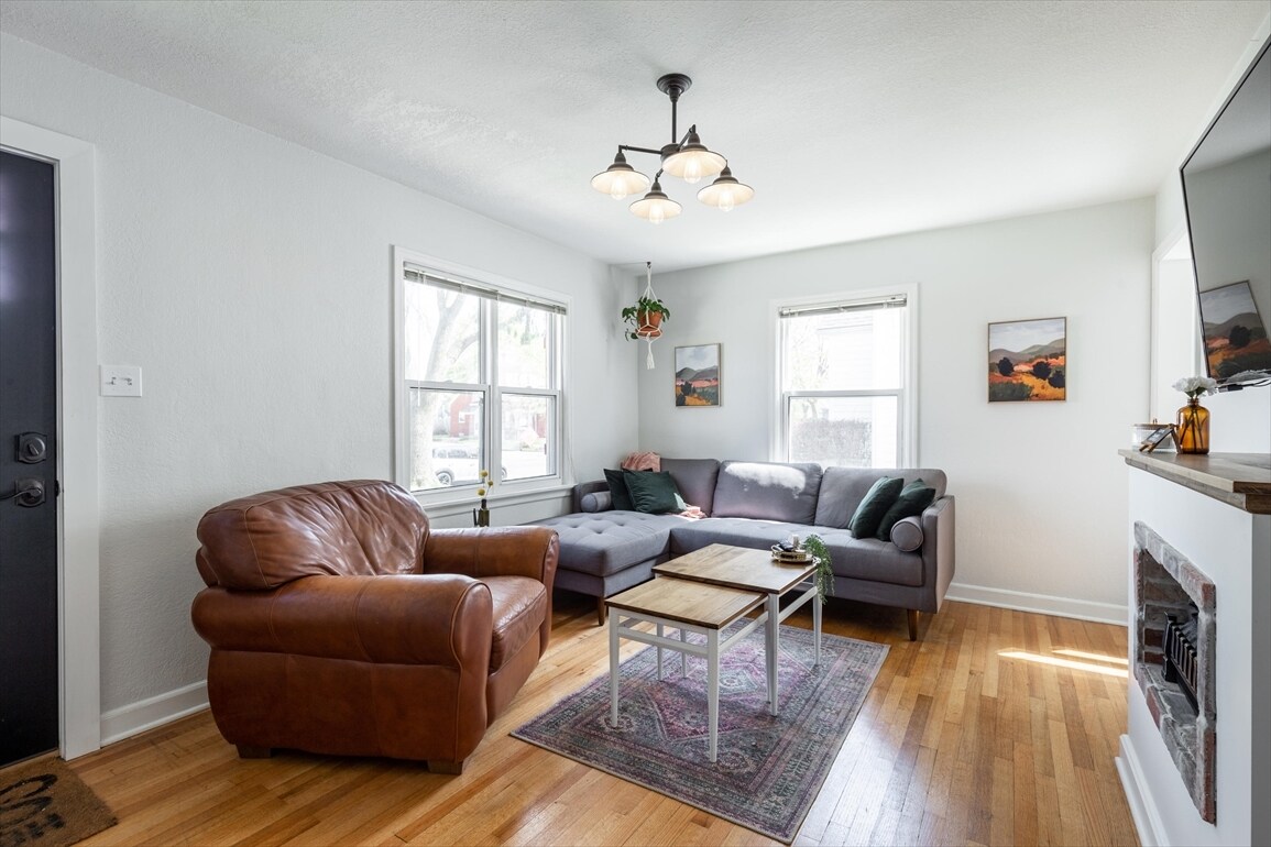 Building Photo - 145 N 72nd St