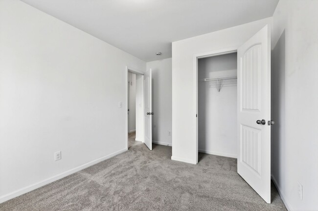 Building Photo - 4509 Middletown Dr