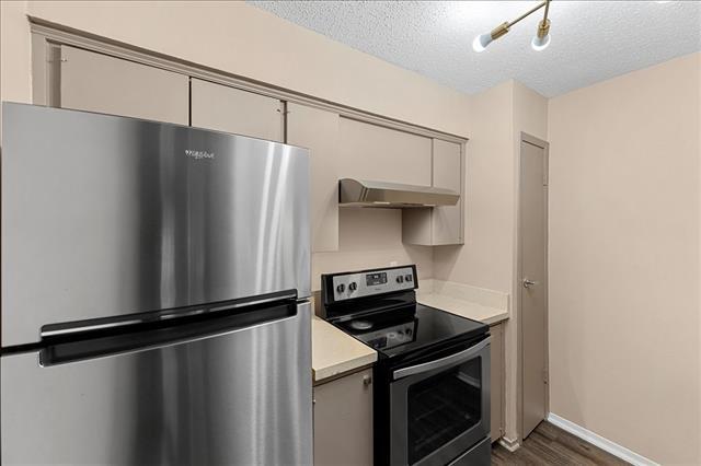 Building Photo - 4859 Cedar Springs Rd