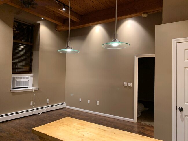 Living area - 156 Front St