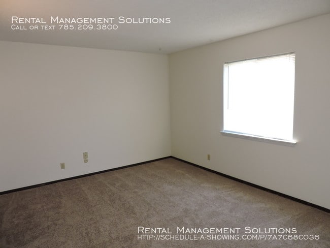 Building Photo - Bluewood East - 1 Bedroom 1 Bath