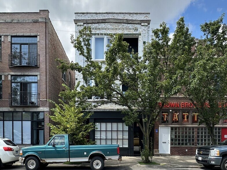 Primary Photo - 908 N California Ave