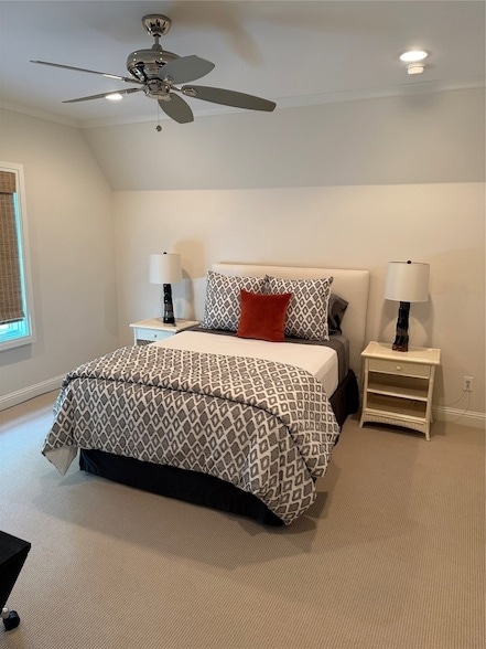 Building Photo - 11 Edge Hill Dr