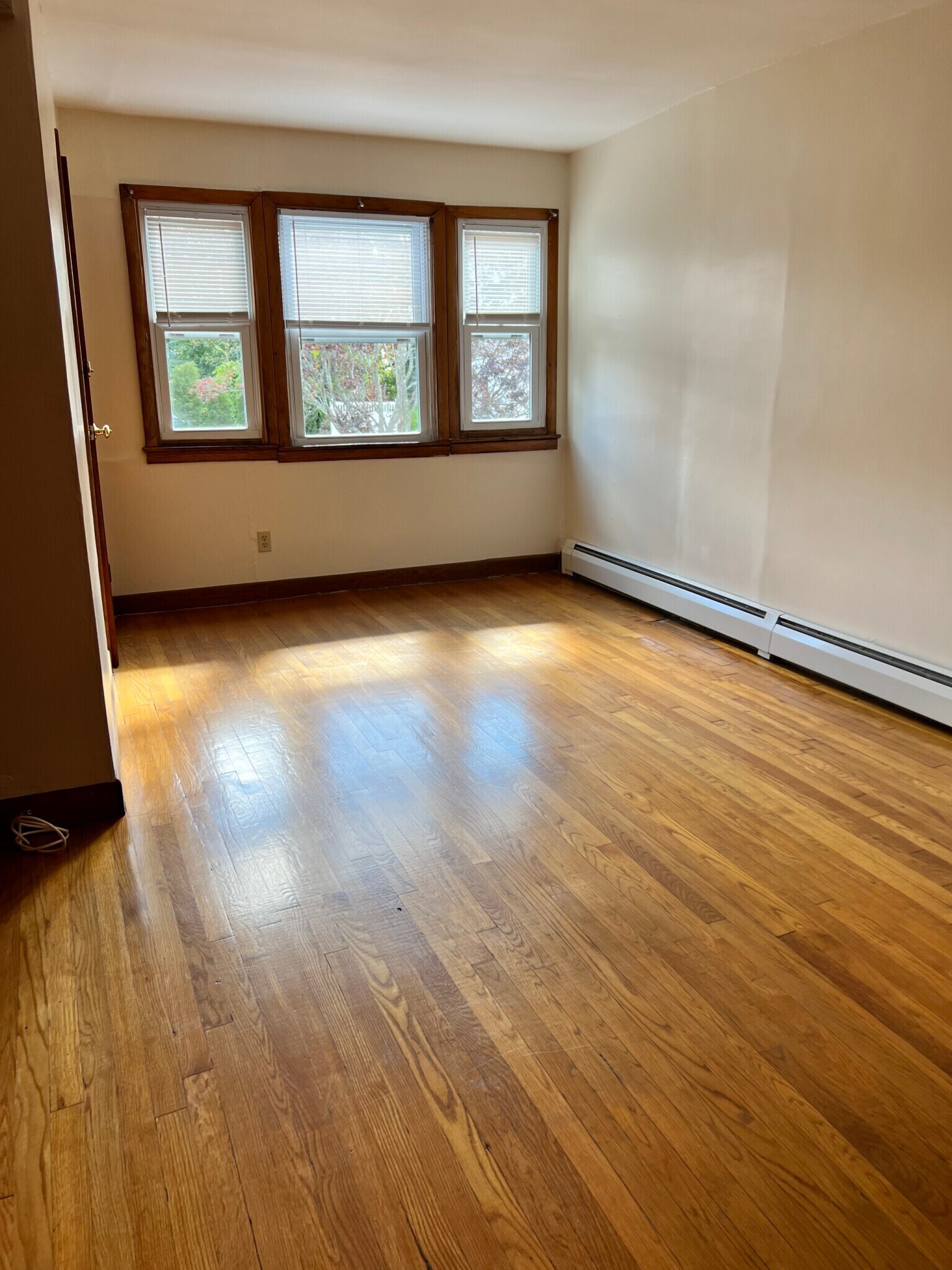 Building Photo - 37 Arlington St