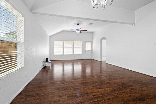 Building Photo - 3058 Upland Spring Trace