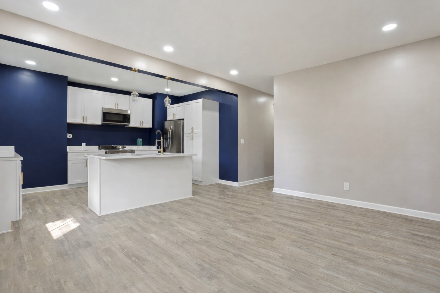 Building Photo - 1523 S East St