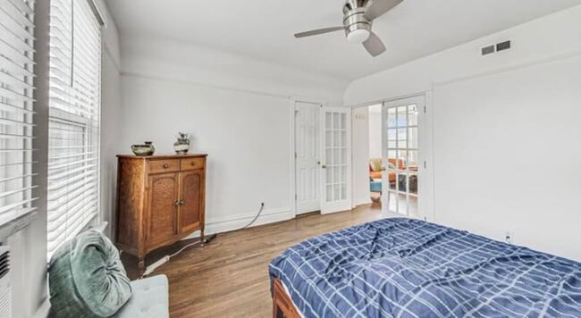 Building Photo - 1936 N St Louis Ave