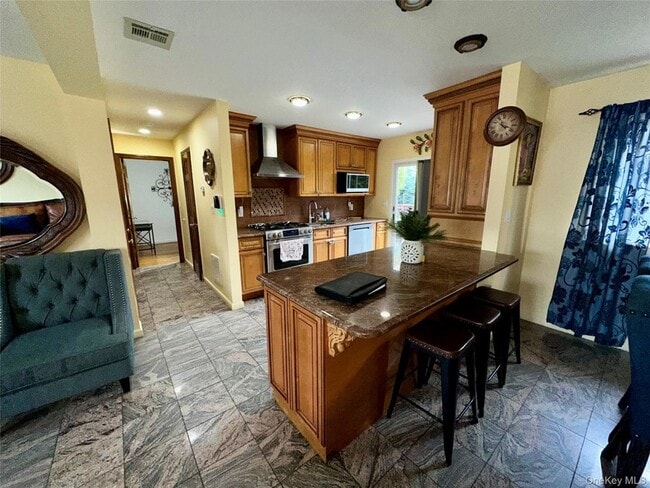 Building Photo - 1316 Mcclure Ave