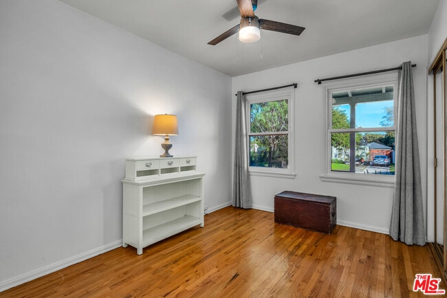 Building Photo - 8207 Stewart Ave