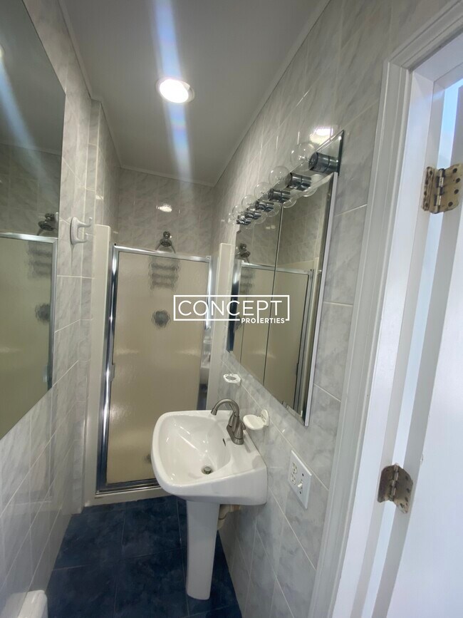 Building Photo - 79 Harvey St