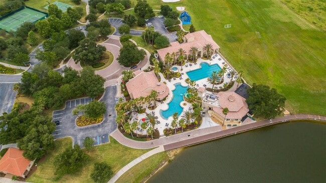 Building Photo - 2630 Summerland Way