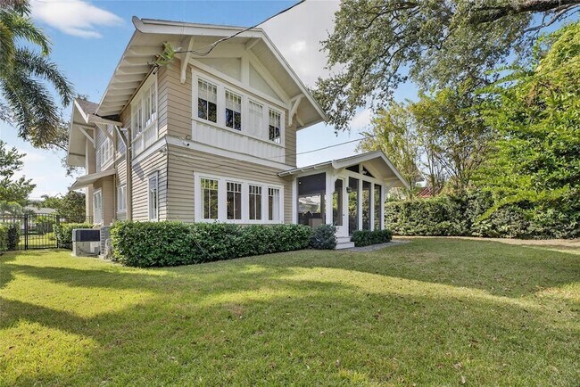 Building Photo - 3003 W Harbor View Ave