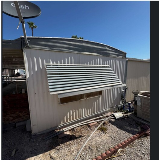 Building Photo - 3601 E Wyoming Ave