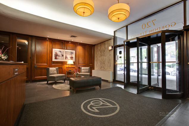 Building Entrance - 720 W Gordon Terrace