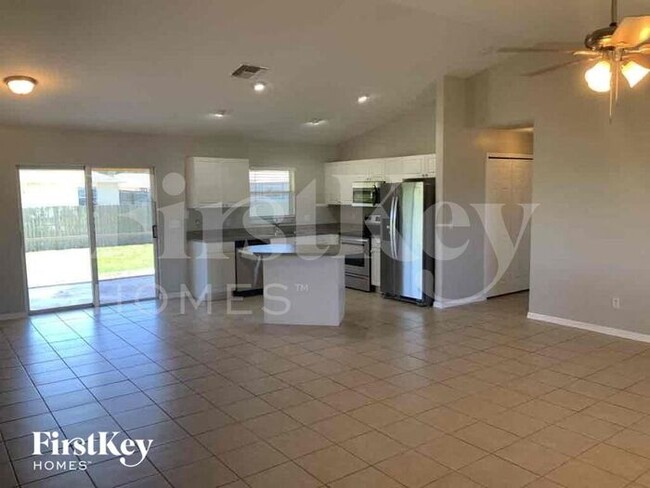 Building Photo - 218 Blackstone Dr