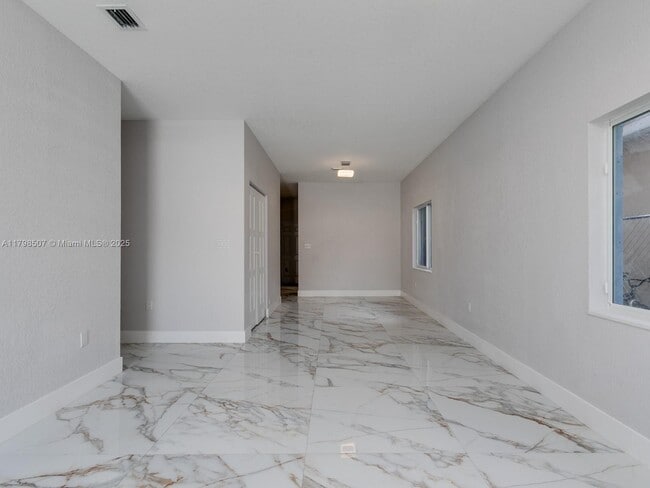 Building Photo - 1468 NW 51st St